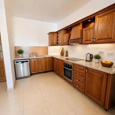 公寓 3-bedroom In Location, Steps From Seafront 斯利马